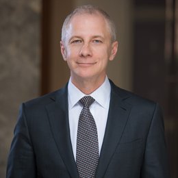 大银幕见证历史！广东11家影院直播“九三阅兵”